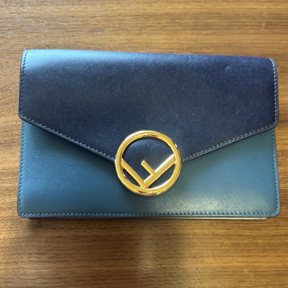 Fendi bag - Picture 1 of 16